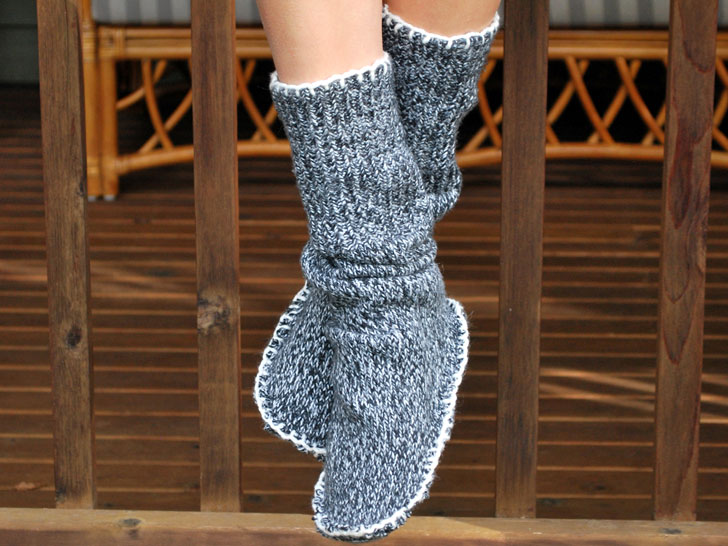 winter warm socks #DIY #DIYsocks #ecouterre #healthy #greenliving 